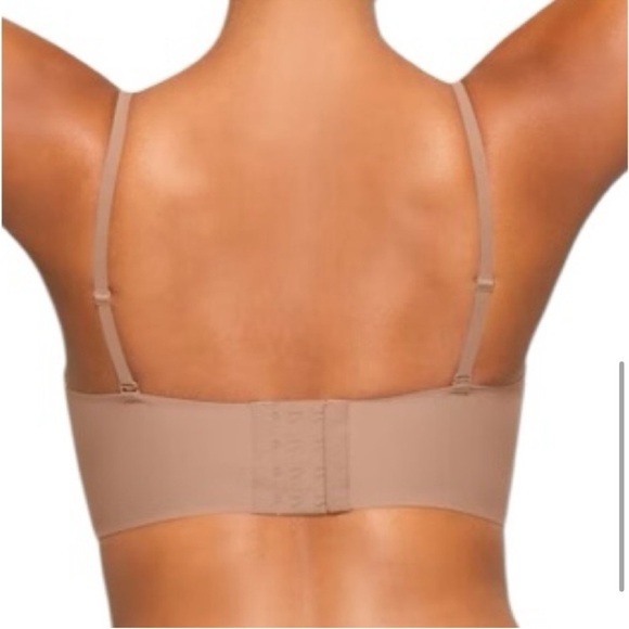 NEW SKIMS deep plunge bra in sienna - Picture 2 of 6